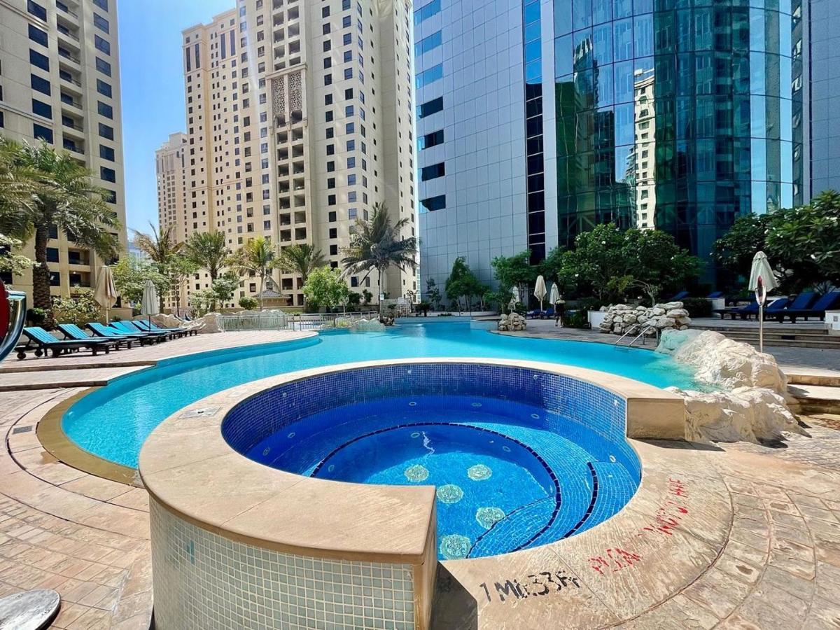Ar Holiday Home Jbr Дубай Экстерьер фото